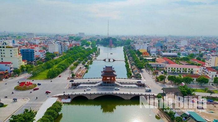Phường Hoa Lư thực hiện các giải pháp trọng tâm để hoàn thành các chỉ tiêu, mục tiêu kinh tế - xã hội năm 2026.