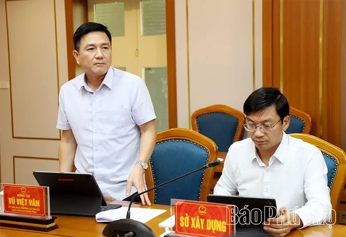 Phó Chủ tịch UBND tỉnh Vũ Việt Văn phát biểu tại hội nghị.