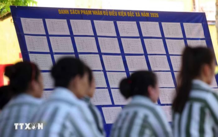 Danh sách phạm nhân đủ điều kiện được đặc xá năm 2026 được dán niêm yết công khai tại các trại giam. (Ảnh: Phạm Kiên/TTXVN)