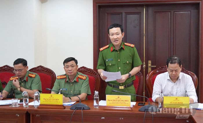 Đại diện lãnh đạo Công an tỉnh phát biểu ý kiến - Ảnh: C.H