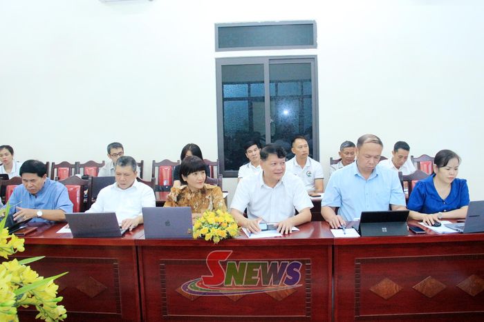 Các đại biểu dự hội thảo.