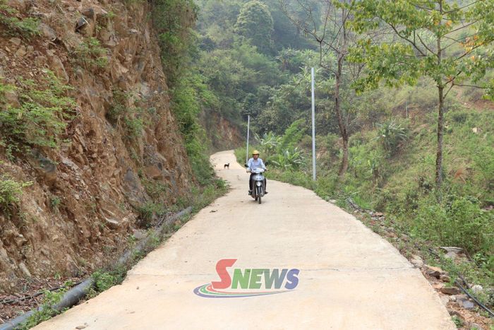 Tuyến đường bản Nặm Păn, xã Mường La được bê tông hóa.