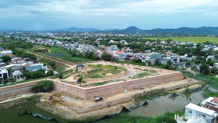 Việc tháo dỡ triệt để các lô cốt quân sự có ý nghĩa vô cùng quan trọng, giúp trả lại hiện trạng cảnh quan nguyên sơ, cổ kính cho Quần thể Di tích Cố đô Huế.
