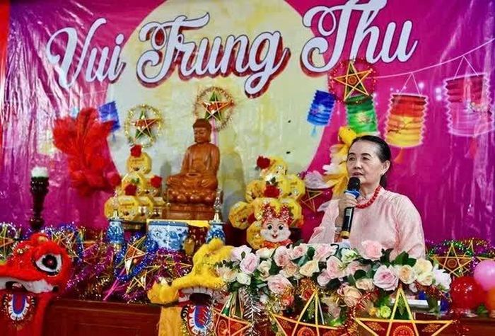 Cư sĩ Diệu Nhân phát biểu khai mạc
