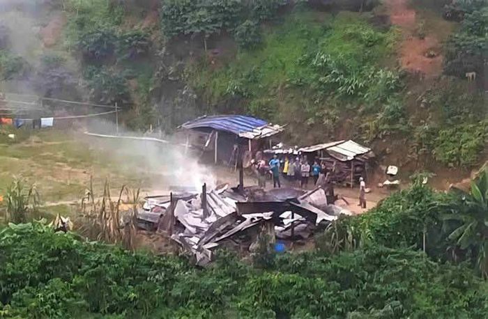 Hiện trường vụ cháy nhà trong rừng sâu ở Lâm Đồng.