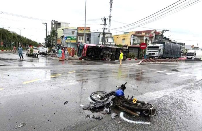 Xe máy trong vụ tai nạn.