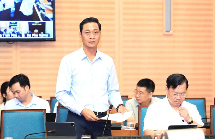 Ông Lê Thanh Nam, Giám đốc Sở Nông nghiệp và Môi trường Hà Nội đề xuất xây dựng các hồ chứa quy mô lớn để giữ nước, tại các vị trí phù hợp.