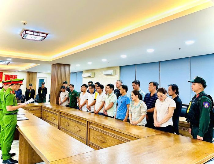 Nhóm đối tượng bị khởi tố. (Ảnh: Công an cung cấp)