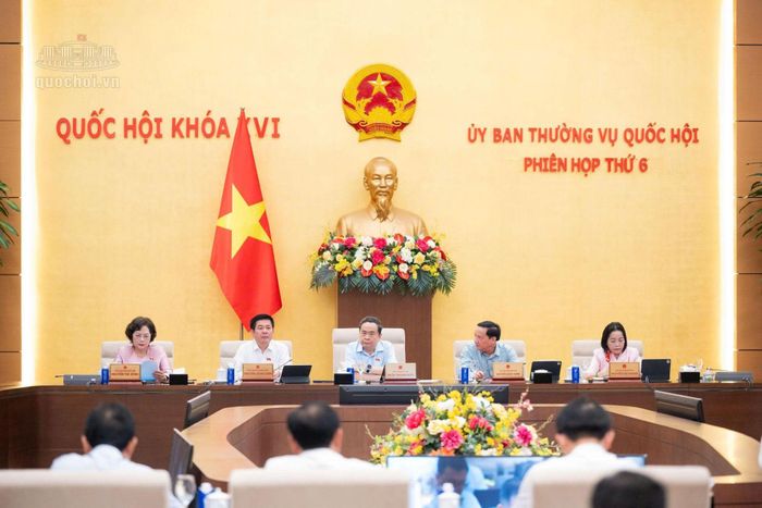 Ủy ban Thường vụ Quốc hội cho ý kiến về dự án Luật Giao dịch hàng hóa phái sinh