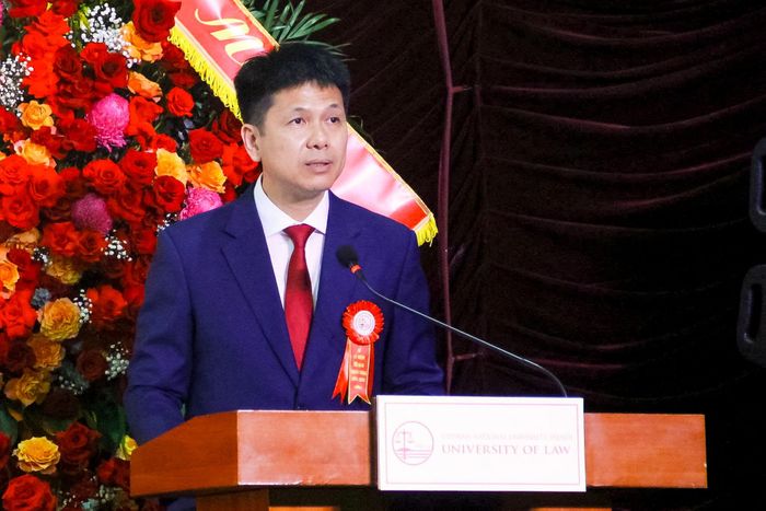 PGS.TS Nguyễn Hiệu - Phó Giám đốc Đại học Quốc gia Hà Nội phát biểu tại buổi lễ. Ảnh: Nguyễn Liên