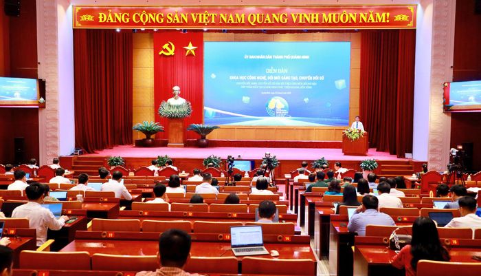 Quang cảnh Diễn đàn Khoa học công nghệ, đổi mới sáng tạo, chuyển đổi số thành phố Quảng Ninh năm 2026. Ảnh: Minh Hà