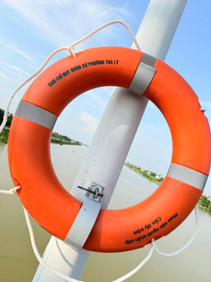 Cùng với đó, sự vào cuộc đồng bộ, trách nhiệm của cả hệ thống chính trị tại cơ sở đã góp phần nâng cao hiệu quả công tác phòng ngừa, ứng phó với các tình huống đuối nước, tạo thêm điểm tựa an toàn cho người dân.