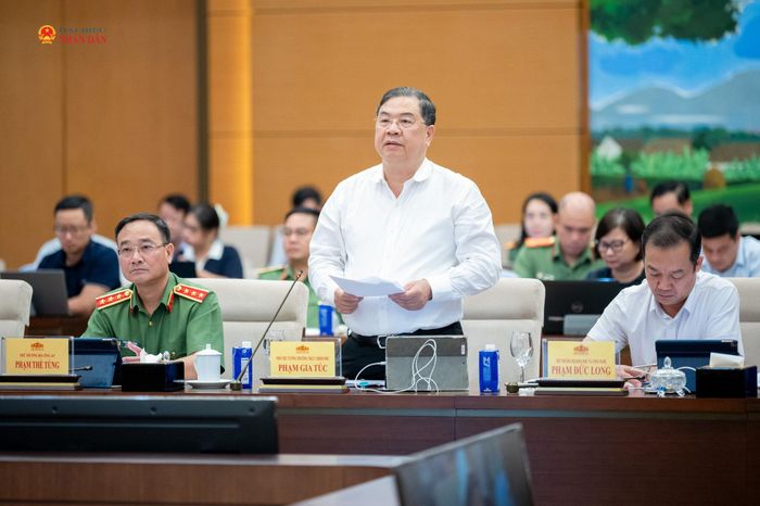 Phó Thủ tướng Thường trực Chính phủ Phạm Gia Túc phát biểu tại phiên họp