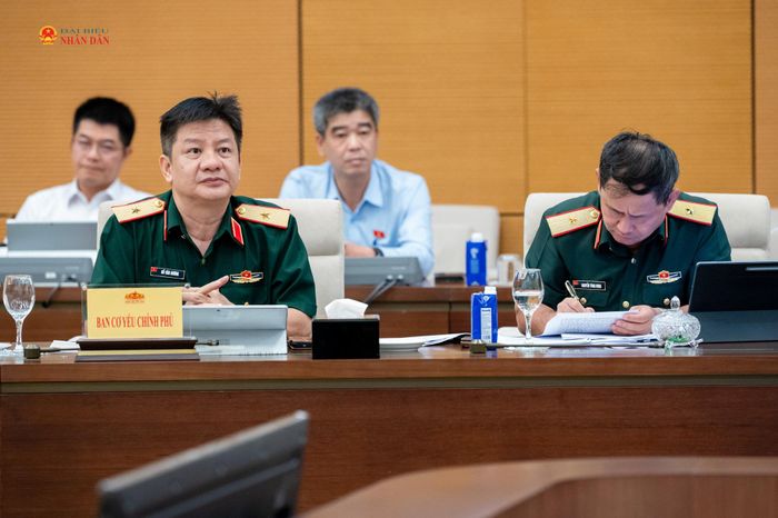 Các đại biểu dự phiên họp