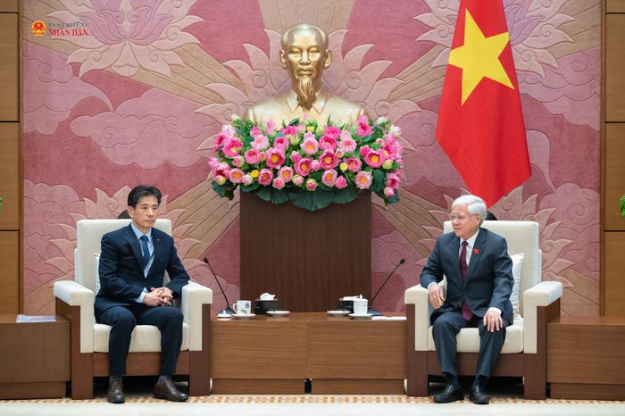 Phó Chủ tịch Thường trực Quốc hội Đỗ Văn Chiến tiếp Chủ tịch Hiệp hội Kinh tế và Văn hóa Hàn Quốc - Việt Nam Kwon Sung Teak