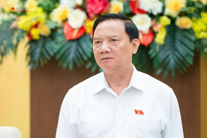 Phó Chủ tịch Quốc hội Nguyễn Khắc Định điều hành nội dung phiên họp