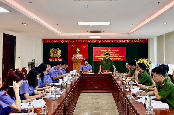 Đại tá Trần Quốc Huy phát biểu.