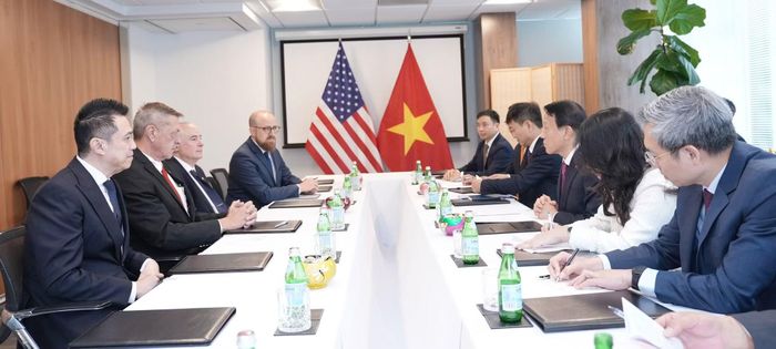 Bộ trưởng Lương Tam Quang tiếp lãnh đạo Công ty AMECOM.