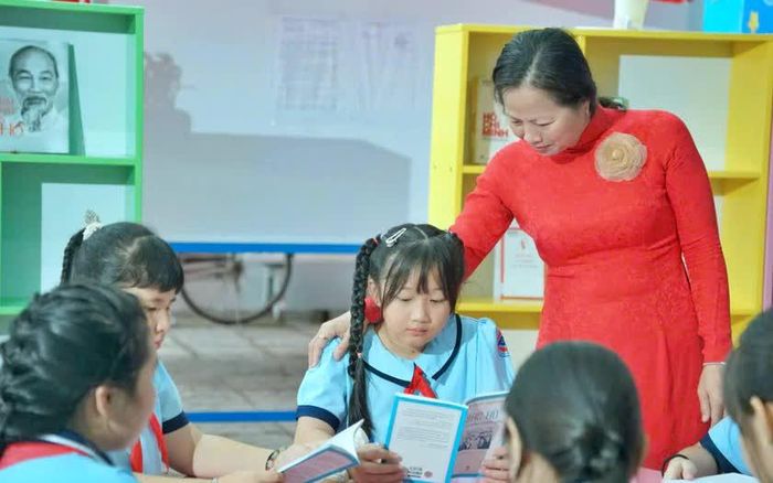 Không gian văn hoá Hồ Chí Minh - không gian học tập tại Trường Tiểu học Phú Thọ.