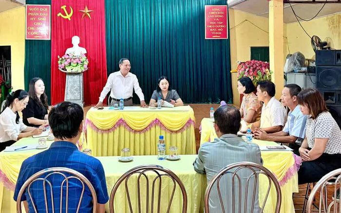 Đoàn công tác Hội Khuyến học Lào Cai làm việc với Hội Khuyến học xã Lục Yên, Chi hội Khuyến học thôn 4 và các bộ phận liên quan.