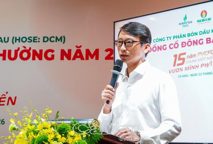 Ông Trần Hồng Nam, Tập đoàn Công nghiệp - Năng lượng Quốc gia Việt Nam, phát biểu tại đại hội.