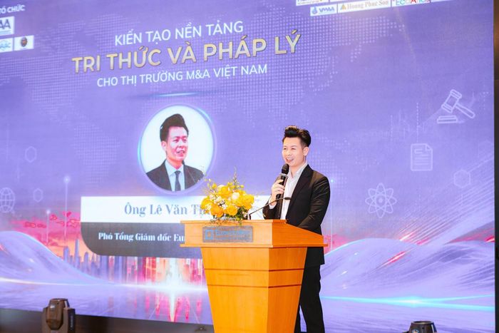 Ông Lê Văn Thăng - Phó Tổng Giám đốc Eurowindow Holding.
