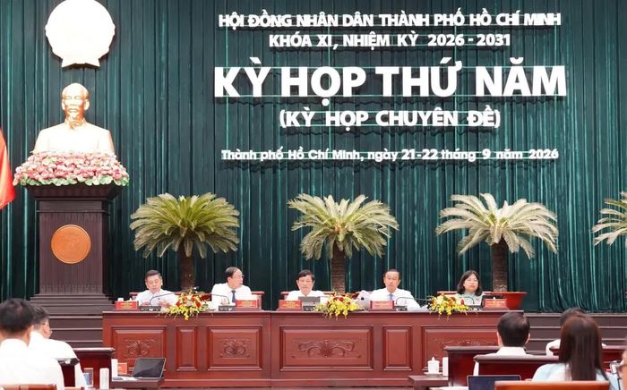 HĐND TPHCM đã thông qua 38 nghị quyết, trong đó có 24 nghị quyết cụ thể hóa, triển khai thực hiện Luật Phát triển đô thị trên địa bàn TP. Ảnh: Chu Tuấn