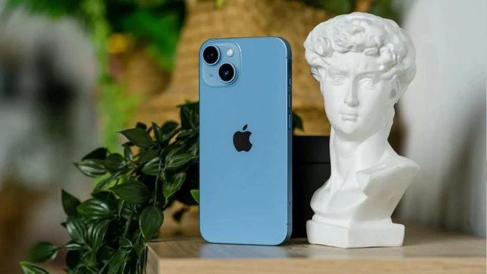Với ngân sách dưới 10 triệu đồng, iPhone 14 là một trong những lựa chọn đáng thử