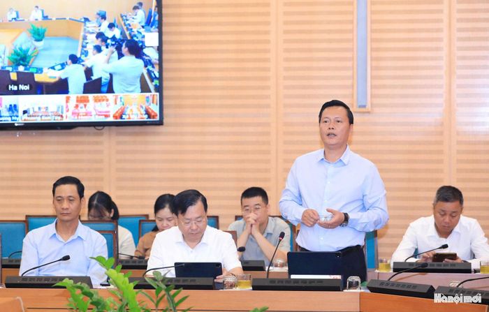 Giám đốc Sở Công Thương Hà Nội Trần Đức Hải phát biểu tại cuộc họp. Ảnh: Viết Thành