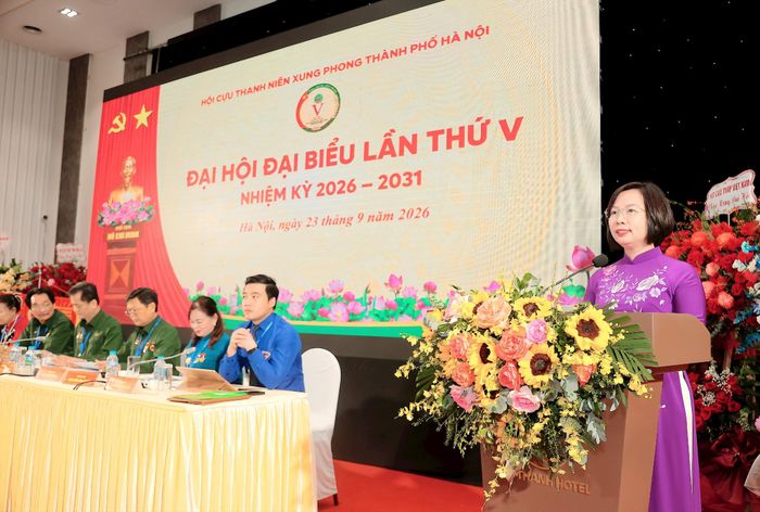 Ủy viên Ban Thường vụ Thành ủy, Chủ tịch Ủy ban MTTQ Việt Nam thành phố Hà Nội Bùi Huyền Mai phát biểu chỉ đạo Đại hội. Ảnh: Phương.