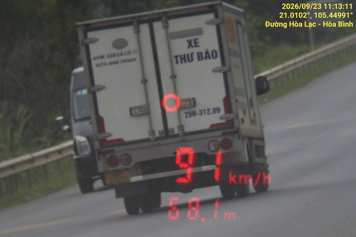 Xe tải vượt qúa tốc độ 91/80km/h. Ảnh: Phạm Công
