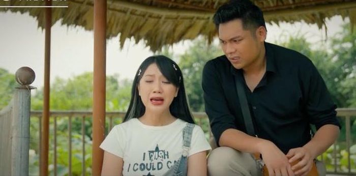 Nhi trách móc Hoàng đưa Phương về gặp Khánh. Ảnh VTV