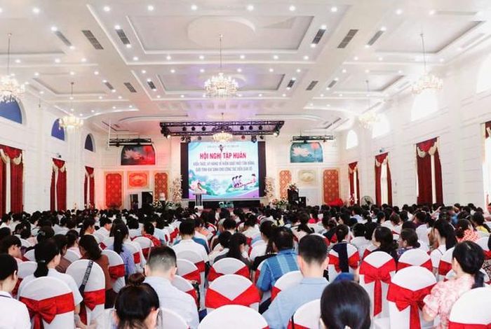 Quang cảnh hội nghị tập huấn.