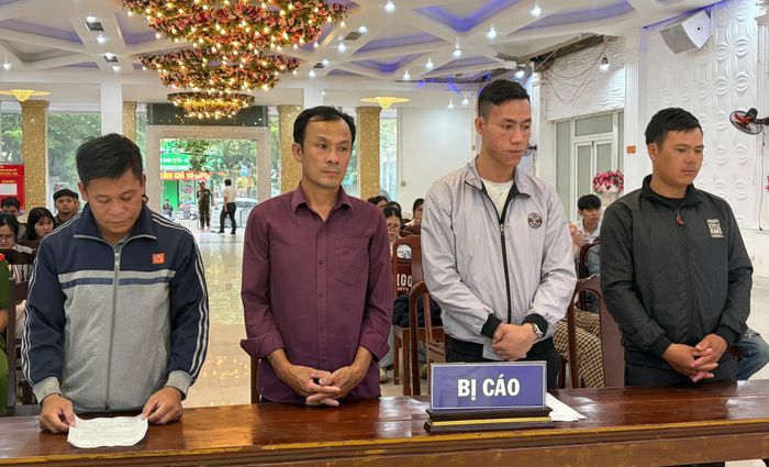 Các bị cáo tại phiên tòa. Ảnh: Ngọc Minh.
