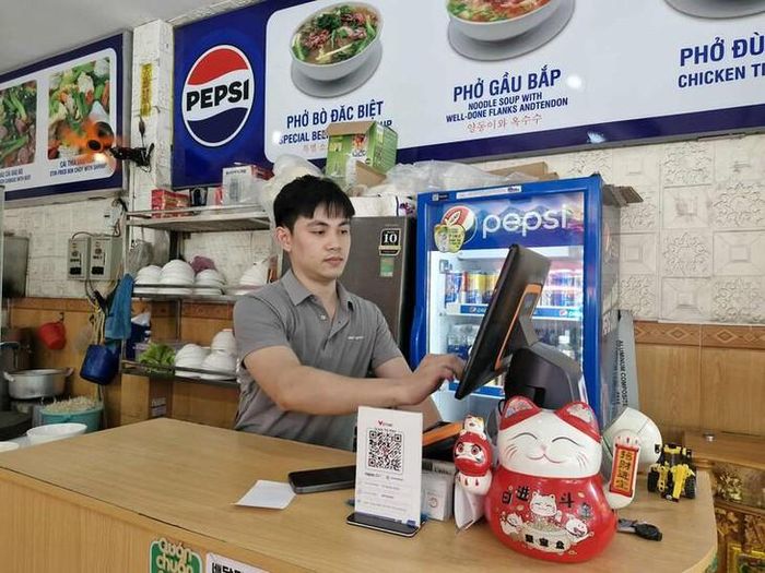 Chỉ 2 tuần, hơn 5000 hộ kinh doanh Đà Nẵng có 'ngôi nhà số'. Ảnh: PV