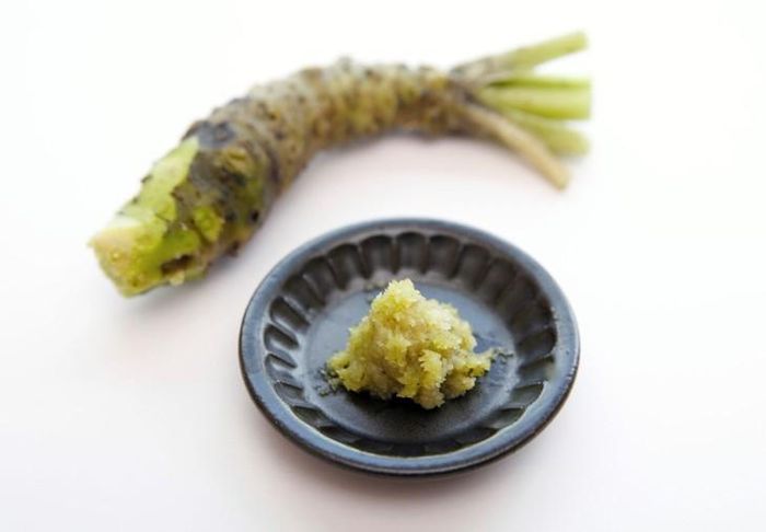 Các nhà khoa học Nhật Bản phát hiện một hợp chất tự nhiên trong cây wasabi có khả năng kích thích các tế bào hình thành răng tự sản sinh thêm ngà răng mới. Ảnh minh họa: Wikimedia.