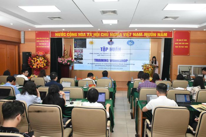 Quang cảnh buổi tập huấn sáng 23/9. Ảnh: Duy Cường