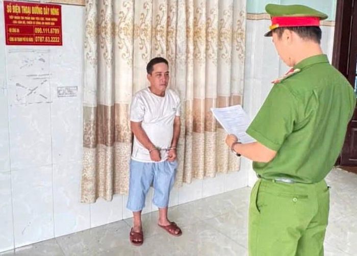 Đối tượng Đỗ Thành tại cơ quan điều tra. Ảnh: Công an TP Đà Nẵng.