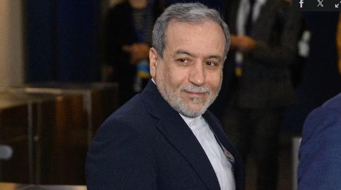 Ngoại trưởng Iran Abbas Araghchi cũng tham gia cuộc tiếp xúc. Theo Reuters, đây là cuộc gặp trực tiếp đáng chú ý giữa quan chức cấp cao 2 nước sau nhiều tháng căng thẳng. Các bên vẫn sử dụng trung gian để truyền đạt thông điệp trong quá trình đàm phán.