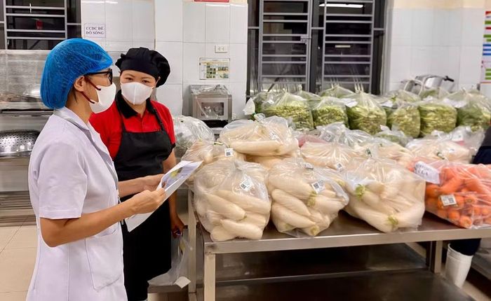 Nguồn gốc rau củ được công khai qua việc gắn mã QR