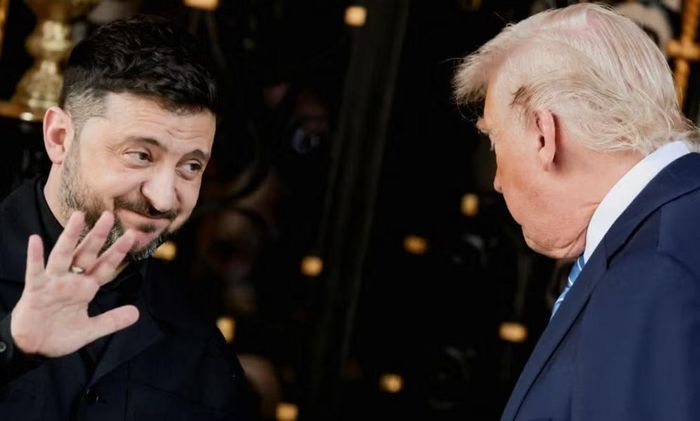 Đây là cuộc gặp trực tiếp đầu tiên giữa ông Trump và ông Zelensky kể từ tháng 7/2026. Tổng thống Ukraine cũng tìm kiếm thêm hỗ trợ quân sự từ Mỹ, trong đó có hệ thống phòng không Patriot, khi Nga tiếp tục tăng cường sử dụng tên lửa và UAV nhằm vào Ukraine.