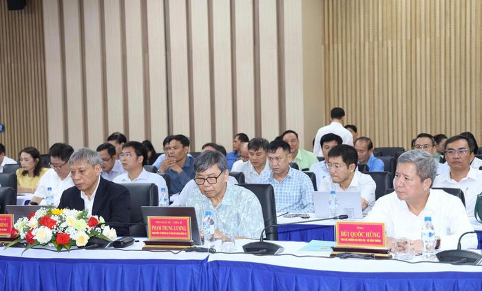 Các đại biểu tham dự hội thảo. Ảnh: NT.