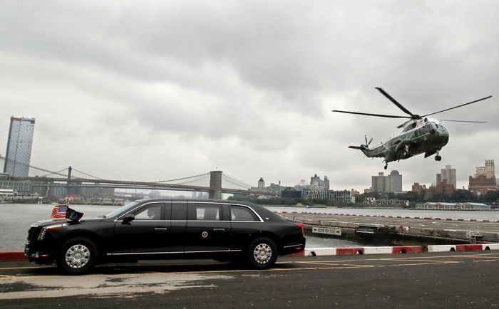 Xe Cadillac One hay còn gọi là The Beast (Quái thú) của Tổng thống Mỹ. Ảnh: Reuters.