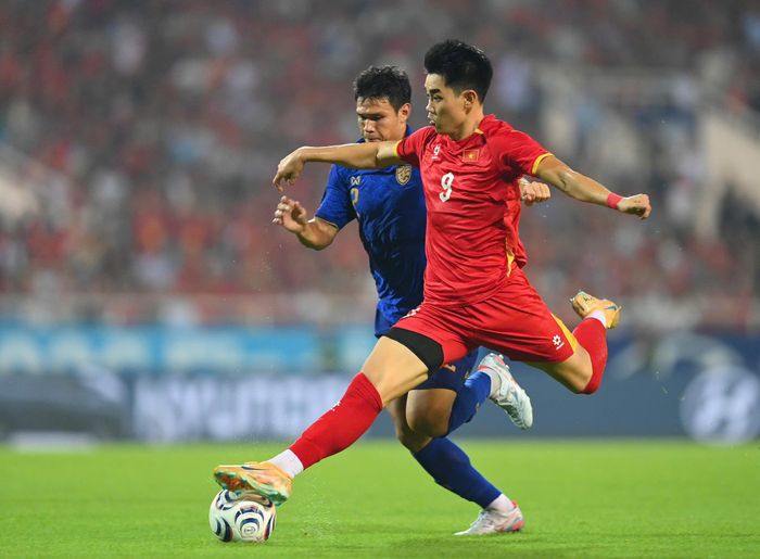 Tuyển Việt Nam bước vào FIFA ASEAN Cup 2026 sau chuỗi 26 trận bất bại, nhưng chỉ có ít ngày chuẩn bị trước trận ra quân.