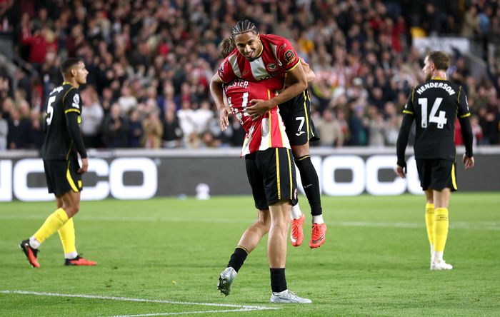  Brentford vừa thắng Chelsea 3-0, trận đấu cho thấy chênh lệch về giá trị đội hình không đồng nghĩa với chênh lệch trên sân. 