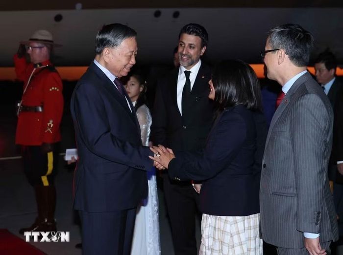 Tổng Bí thư, Chủ tịch nước Tô Lâm đến thủ đô Ottawa, bắt đầu chuyến thăm cấp Nhà nước tới Canada. Ảnh: Thống Nhất/TTXVN. 