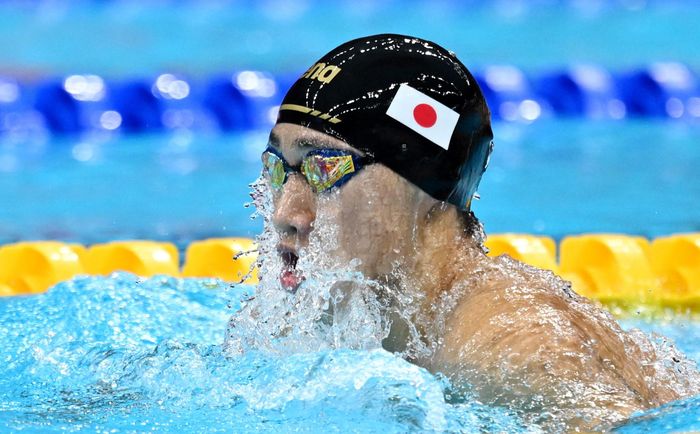Shin Ohashi phá kỷ lục thế giới 200 m ếch nam với thành tích 2 phút 04 giây 83.
