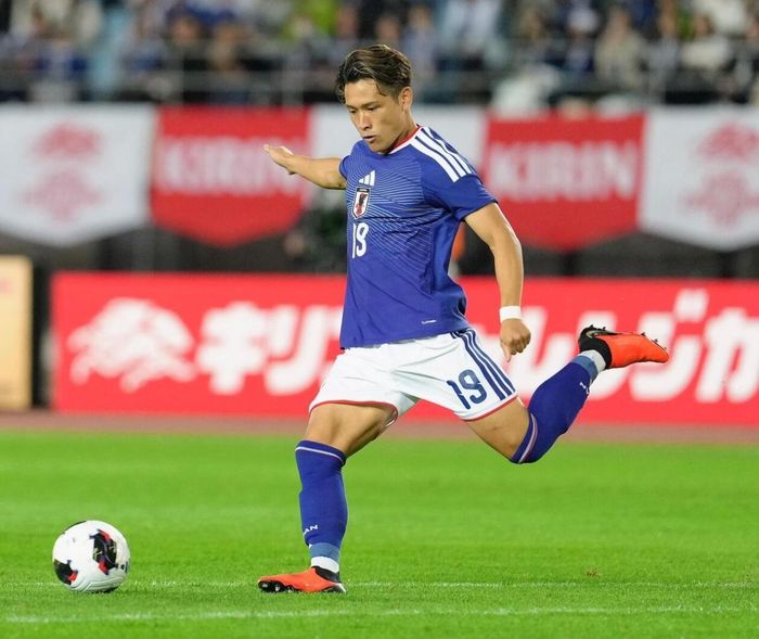 Tuyển Nhật Bản đánh bại Uruguay 3-1 trong trận giao hữu tối 24/9.