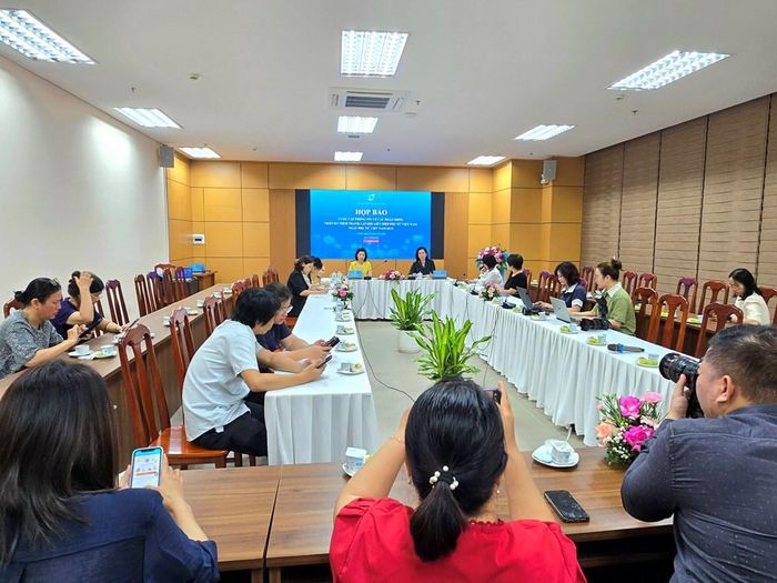 Toàn cảnh buổi họp báo