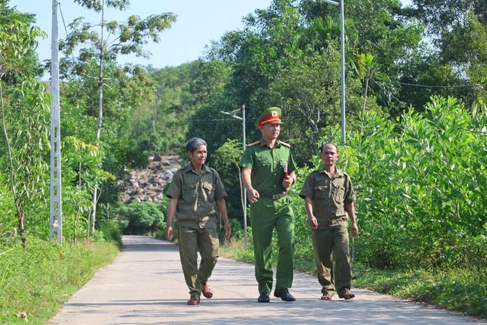 Từ cơ sở, những mâu thuẫn được kịp thời tháo gỡ, góp phần giữ gìn tình làng nghĩa xóm và bình yên vùng cao